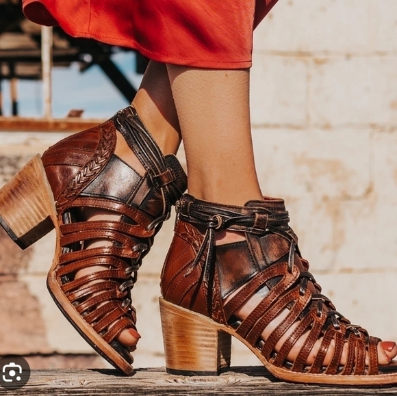 Freebird by Steven Wazee Boho Western Ankle Gladiator Sandals shoes sz 9 - Picture 2 of 14